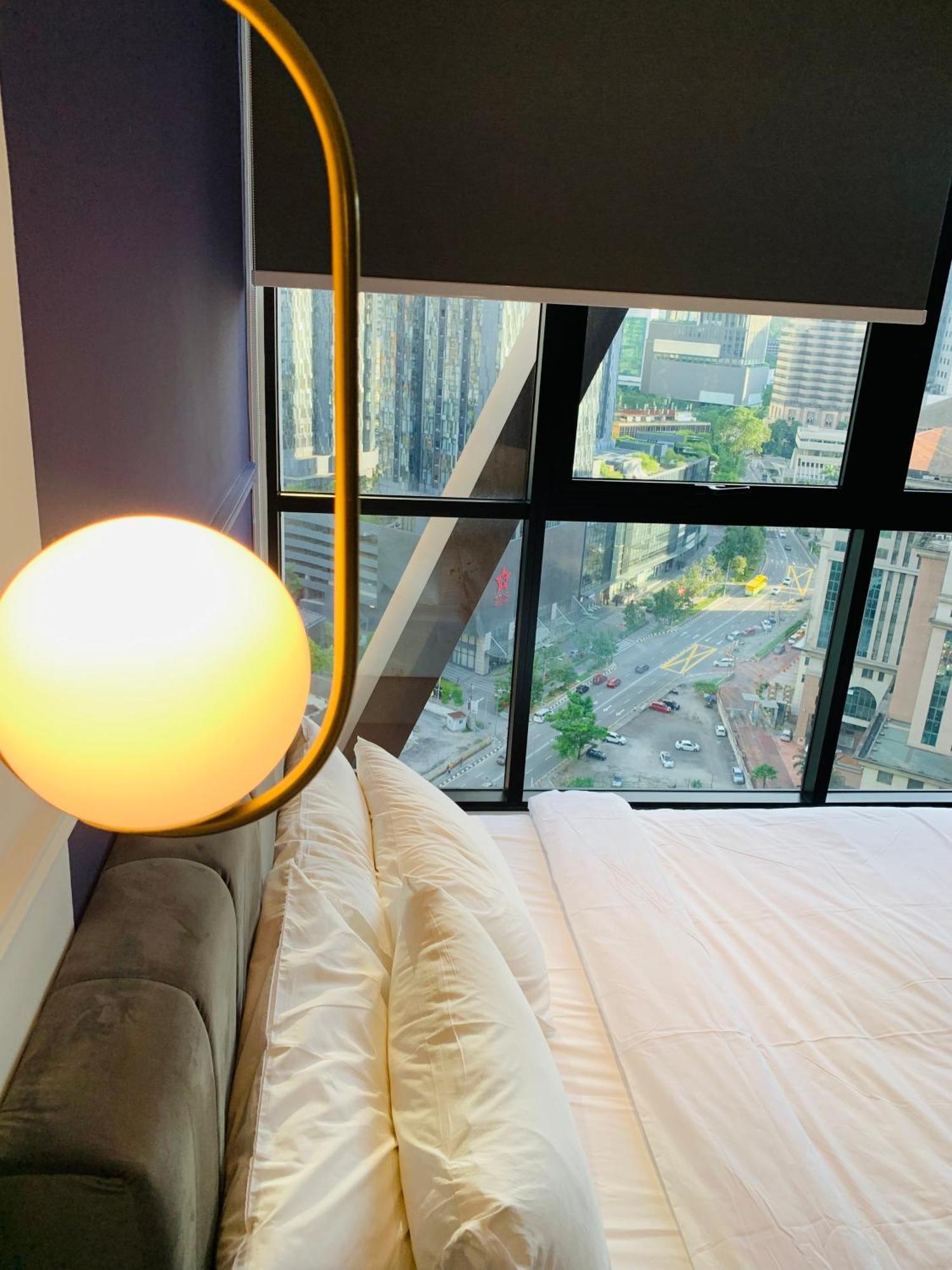 Scarletz Suites Klcc By Gc Luxury Suites 吉隆坡 外观 照片